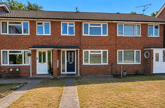 3 Bedroom Terraced House For Sale In Porter Road, Brighton Hill, RG22