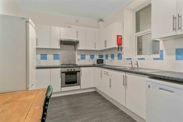5 Bedroom Terraced House To Rent In Wellington Street, Plymouth, PL4