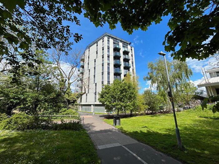 2 Bedroom Apartment To Rent In Century Tower, Shire Gate, Chelmsford, CM2