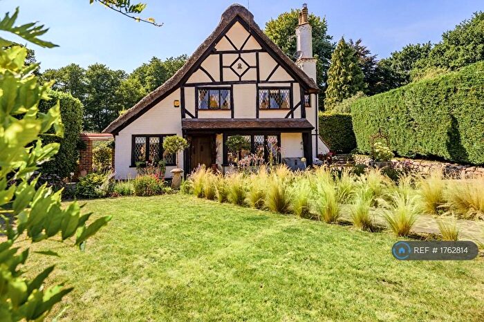 3 Bedroom Detached House To Rent In Guildford Road, Woking, GU24