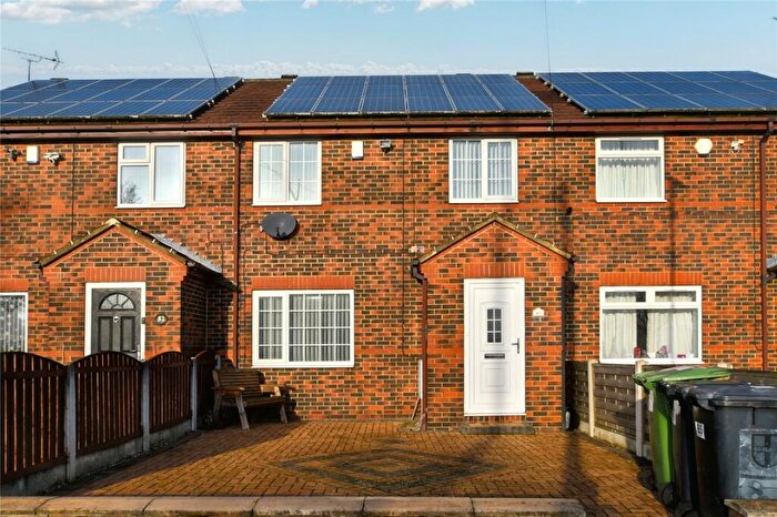 3 Bedroom Terraced House To Rent In Ring Road, Middleton, Leeds, West Yorkshire, LS10