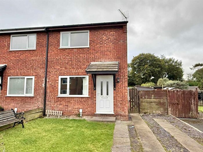 2 Bedroom House For Sale In Rhodfa Wen, Llysfaen, Colwyn Bay, LL29