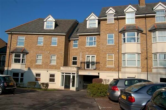 2 Bedroom Flat To Rent In Warwick Court, Kingston Road, Wimbledon, SW19