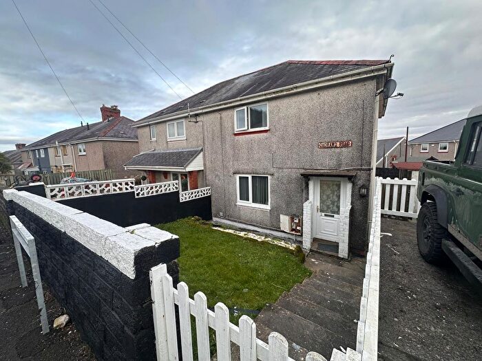 3 Bedroom Semi-Detached House To Rent In Cadrawd Road, Mayhill, Swansea, SA1