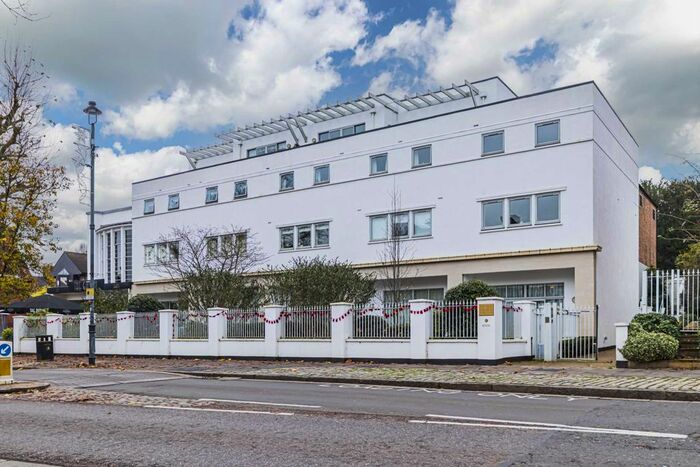 2 Bedroom Flat To Rent In The Rex, High Street, Berkhamsted, HP4