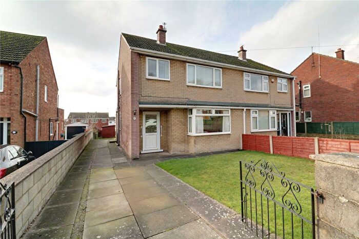 3 Bedroom Semi-Detached House For Sale In Low Leys Road, Scunthorpe, DN17