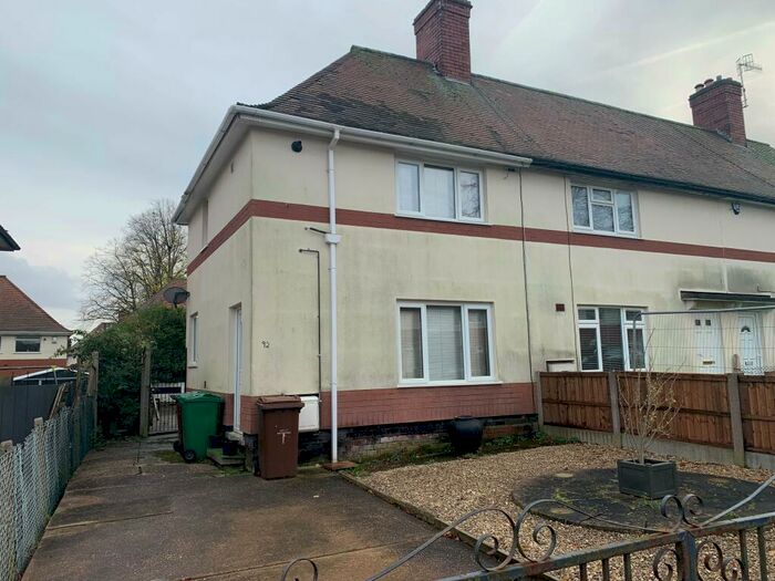 2 Bedroom Semi-Detached House To Rent In Longford Crescent, Nottingham, NG6