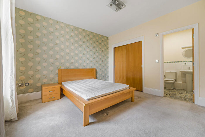 2 Bedroom Apartment To Rent In Kings Road, Reading, Berkshire, RG1