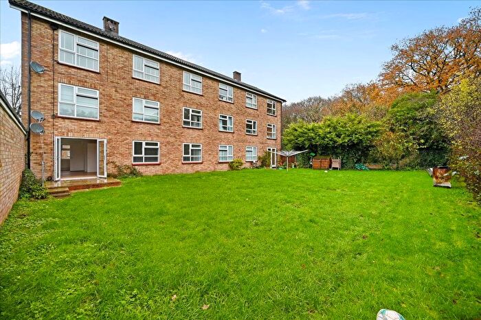 2 Bedroom Flat For Sale In Harrington Court, Hertford Heath, Herefordshire, SG13