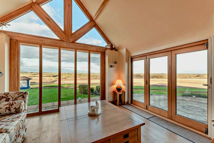 4 Bedroom Barn Conversion For Sale In The Granary, Frolesworth, Lutterworth, LE17