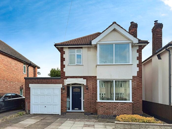 3 Bedroom Detached House For Sale In Welwyn Road, Hinckley, LE10