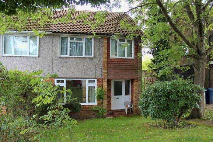 1 Bedroom Maisonette To Rent In Deeds Grove, High Wycombe, HP12