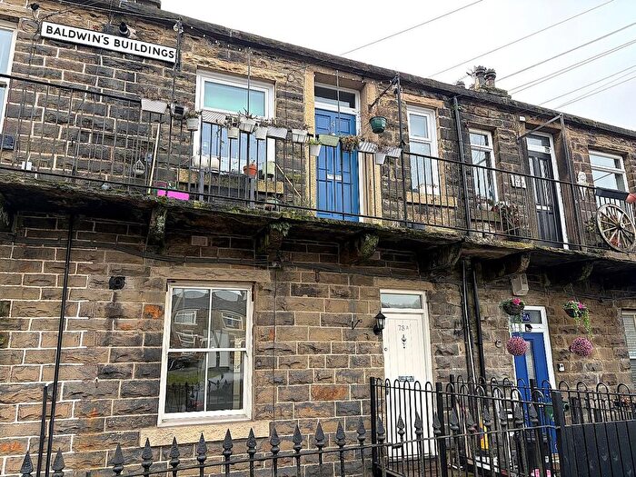 2 Bedroom Flat To Rent In Bank Street, Rawtenstall, BB4