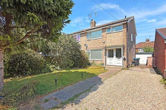 3 Bedroom Semi Detached House For Sale In Hookstone Way, Harrogate, HG2