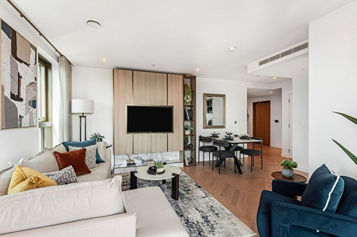 3 Bedroom Flat For Sale In One Thames Quay, Marsh Wall, E14