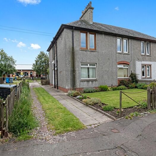 2 Bedroom Flat To Rent In Murray Terrace, Carnwath, Lanark, ML11