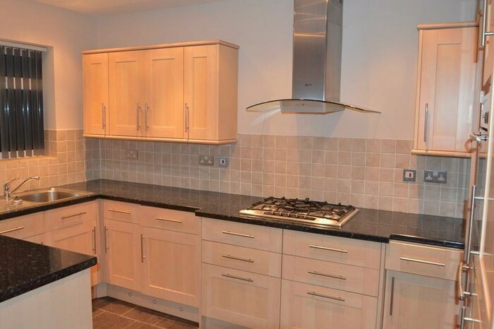 3 Bedroom Terraced House To Rent In Meadfield Road, Langley, Berkshire, SL3