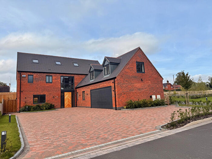 6 Bedroom Detached House For Sale In Washbrook Lane, Allesley, CV5