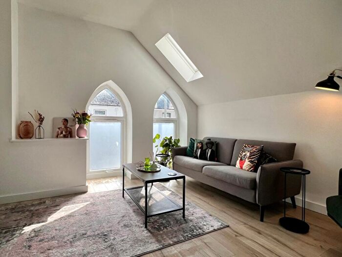 2 Bedroom Flat To Rent In The Sunday School, Ethel Street, Caerdydd, CF5