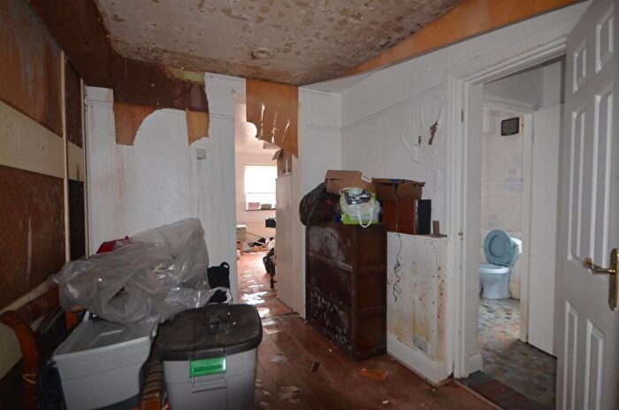 5 Bedroom Semi Detached House For Sale In Windermere Avenue, Wembley, HA9