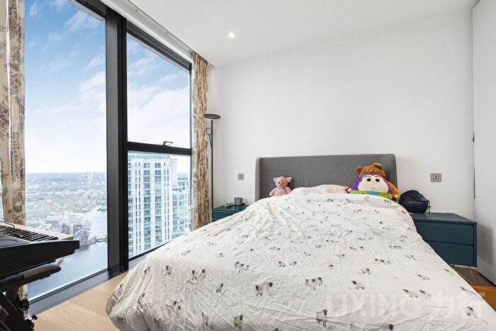 1 Bedroom Flat For Sale In Marsh Wall, Canary Wharf, E14