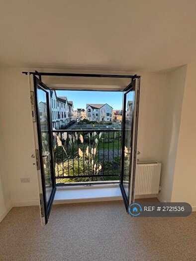 2 Bedroom Flat To Rent In Ffordd Pentre, Barry, CF62