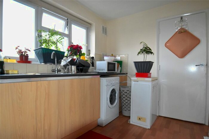 2 Bedroom Flat To Rent In High Street, Harefield, UB9