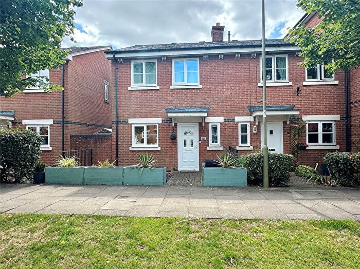 3 Bedroom End Of Terrace House For Sale In Knowle Avenue, Knowle, Fareham, Hampshire, PO17