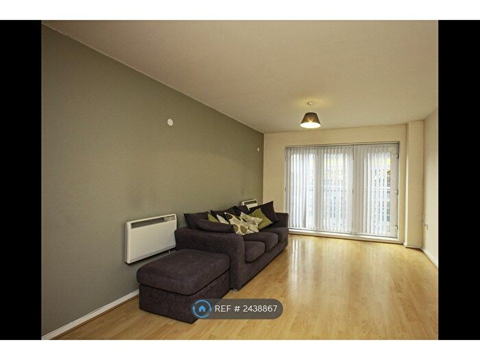 2 Bedroom Flat To Rent In Coode House, Sheffield, S3