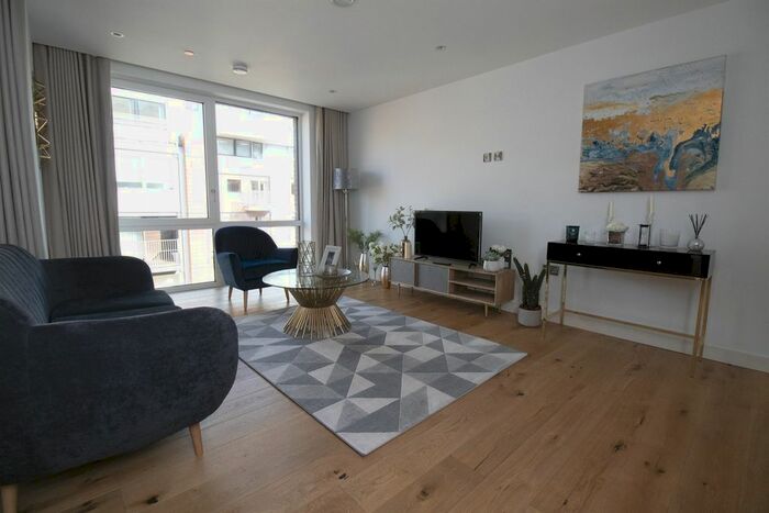 3 Bedroom Flat To Rent In Monck Street, London, SW1P