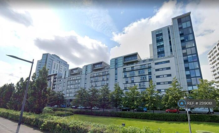 2 Bedroom Flat To Rent In Glasgow Harbour Terraces, Glasgow, G11