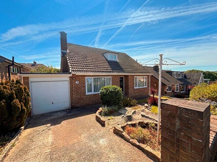 4 Bedroom Semi-Detached Bungalow For Sale In Woodlands Way, Lepton, HD8