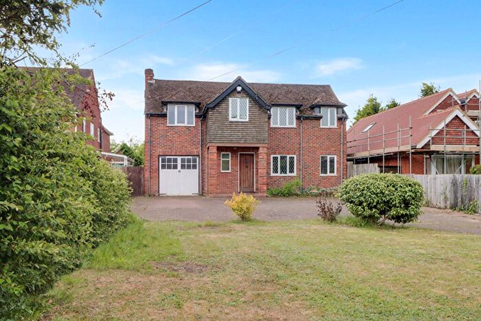 5 Bedroom Detached House For Sale In Wokingham Road, Earley, RG6
