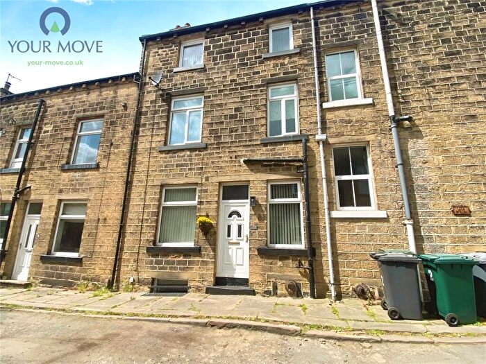 3 Bedroom Terraced House To Rent In Raven Street, Bingley, West Yorkshire, BD16