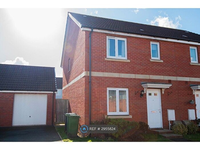 3 Bedroom Semi Detached House To Rent In Trafalgar Road, Exeter, EX2