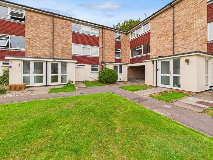 Studio To Rent In York Close, Horsham, RH13