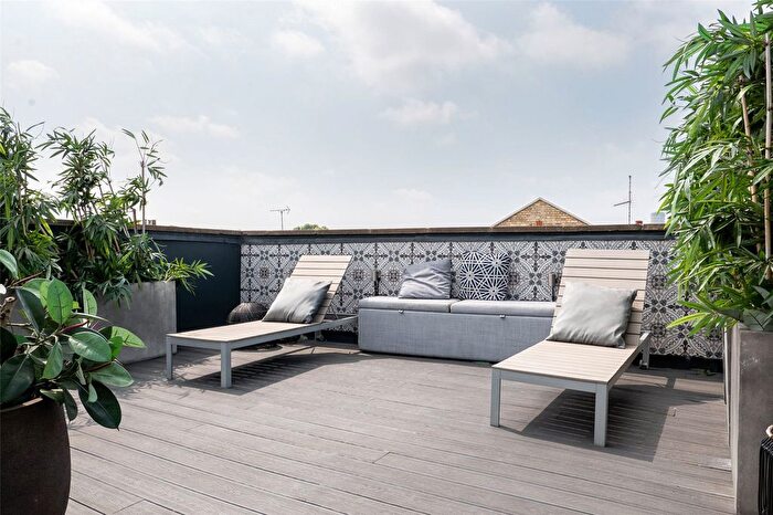 2 Bedroom Flat To Rent In Dunworth Mews, Notting Hill, W11
