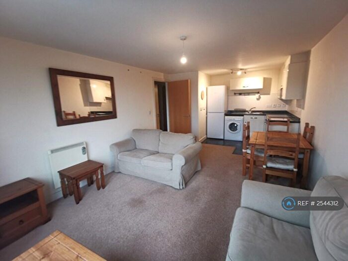 1 Bedroom Flat To Rent In New Charlotte Street, Bristol, BS3