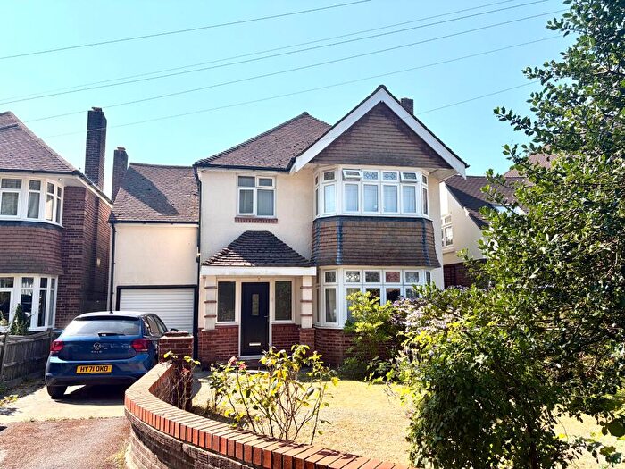 4 Bedroom Detached House To Rent In Pewsey Place, SO16