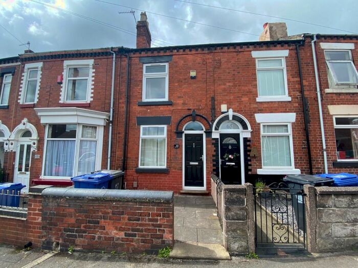 2 Bedroom Terraced House To Rent In Heaton Terrace, Newcastle, Staffordshire, ST5