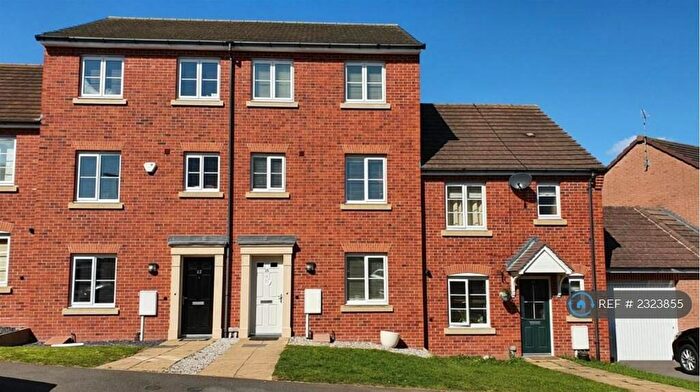 4 Bedroom Terraced House To Rent In Calder Gardens, Bingham, Nottingham, NG13