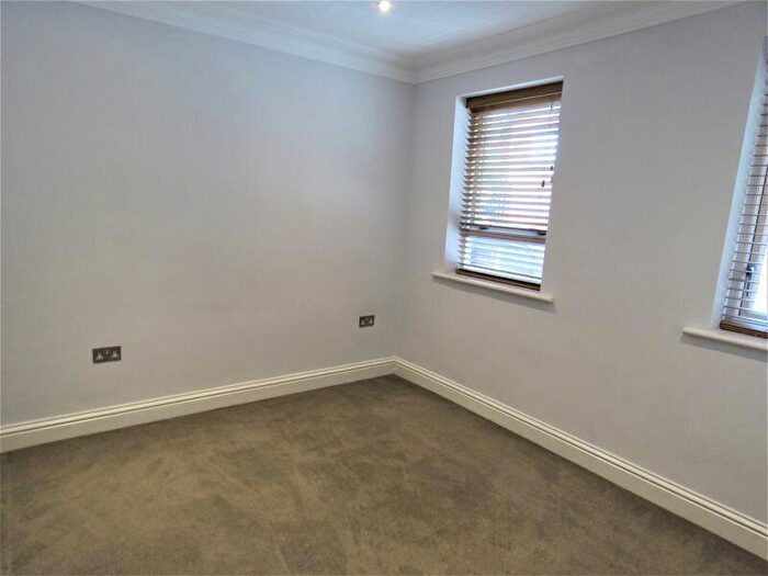 1 Bedroom Flat To Rent In Central Marlow, SL7