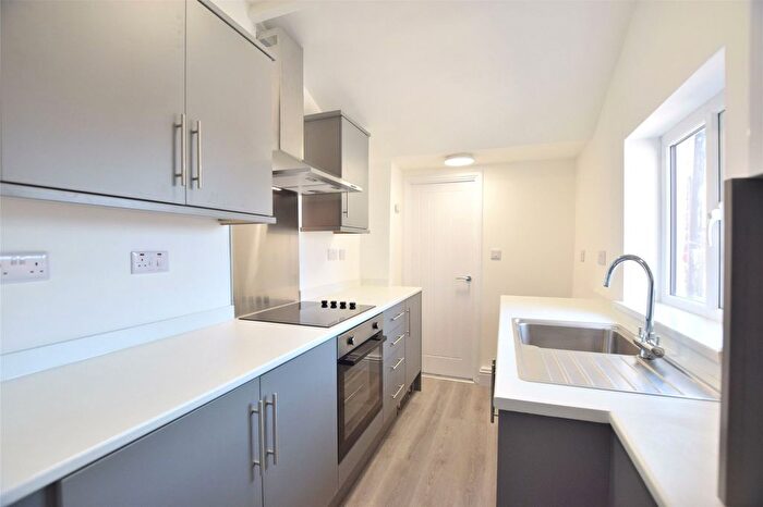 2 Bedroom Flat To Rent In Kitchener Street, Gateshead, NE9