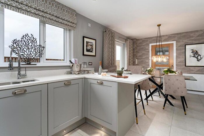 4 Bedroom Detached House For Sale In Oatslie Road, Auchendinny, Penicuik, Midlothian, EH26