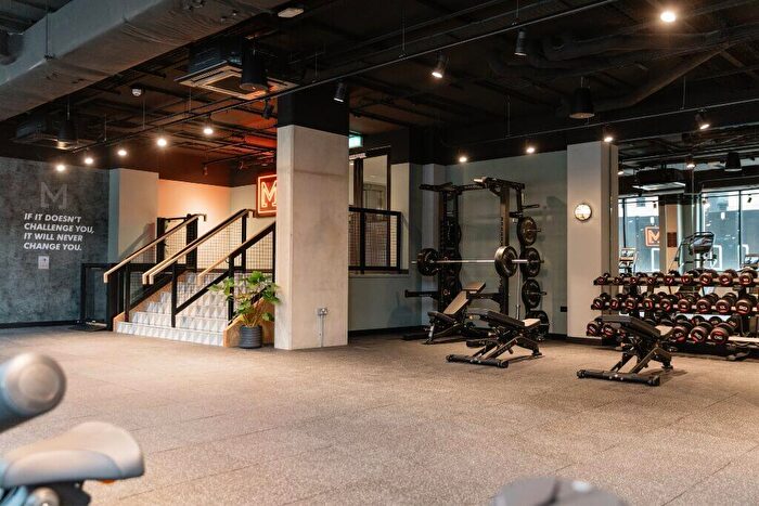 2 Bedroom Flat To Rent In New York Square, Leeds, LS2