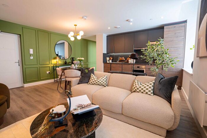 1 Bedroom Flat For Sale In Walton Street, Aylesbury, HP20