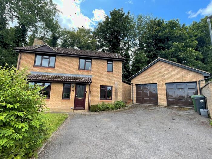 4 Bedroom Detached House To Rent In St. Bartholomews Close, Cam, Dursley, GL11
