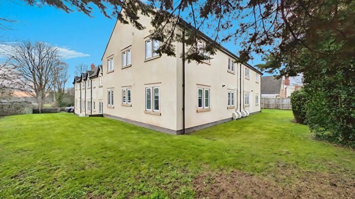 2 Bedroom Flat For Sale In Bowling Road, Chipping Sodbury, Bristol, BS37