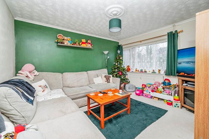 3 Bedroom Terraced House For Sale In Amhurst Gardens, Belton, Great Yarmouth, NR31