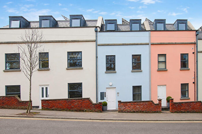 2 Bedroom Flat To Rent In Guild Court, - Horfield Road, BS2